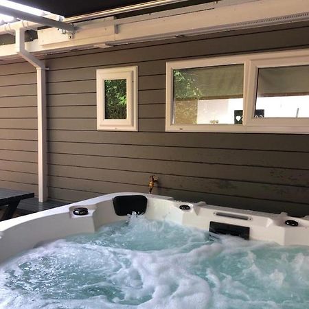 Woodlands Luxury Escape - Lodge 81 New Quay  Exterior photo
